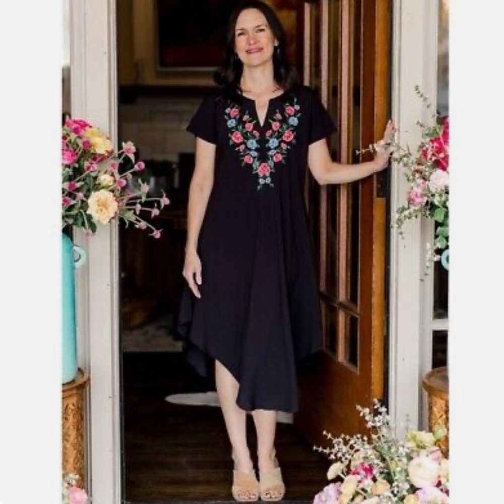 The Pioneer Woman Embroidered Dress with Umbrella Hem, Womens